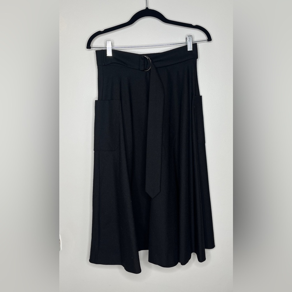 Chic Black Midi Skirt with Belt